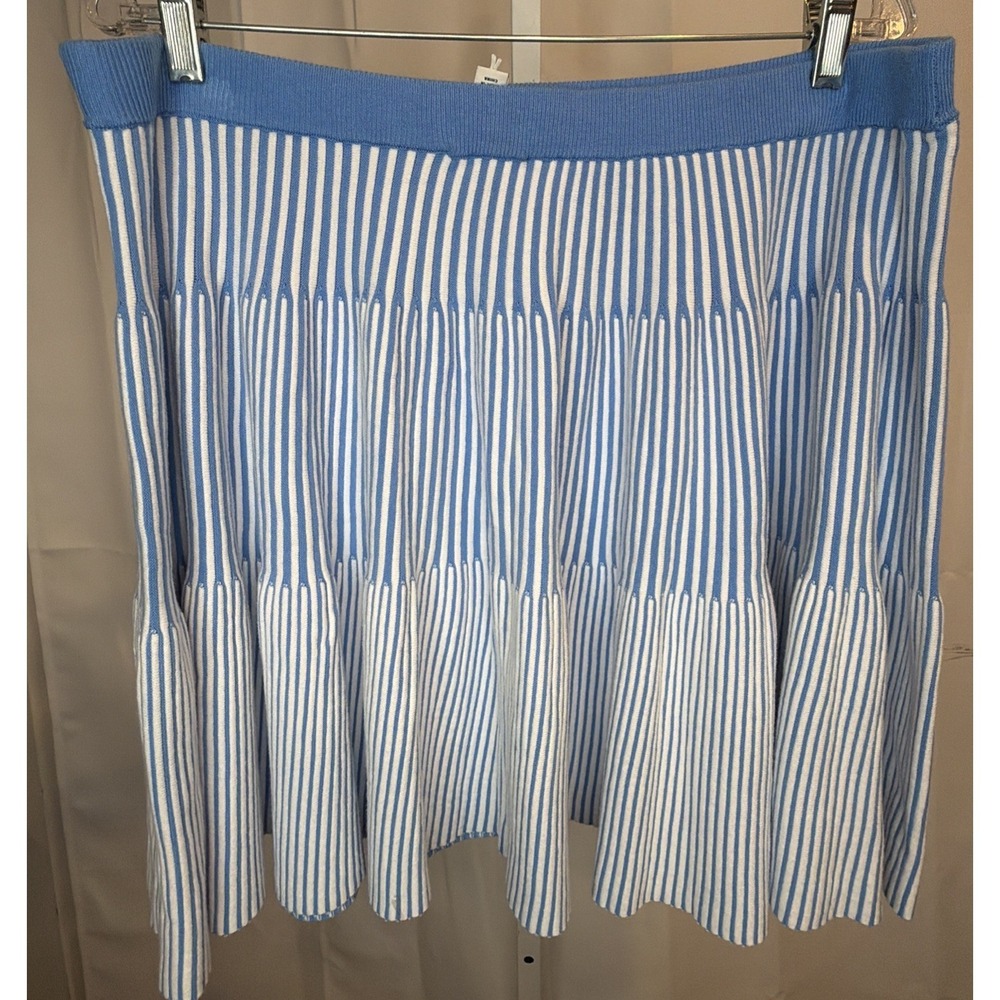 Free Assembly XXL Women's Plus Ribbed Sweater Stitch Tiered Mini Skirt NWT - Picture 4 of 8